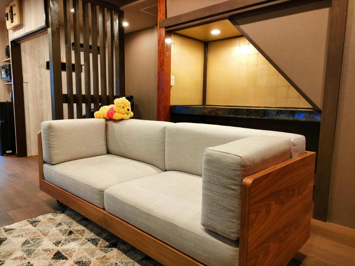 Kiki House Hotel Tokyo Exterior photo